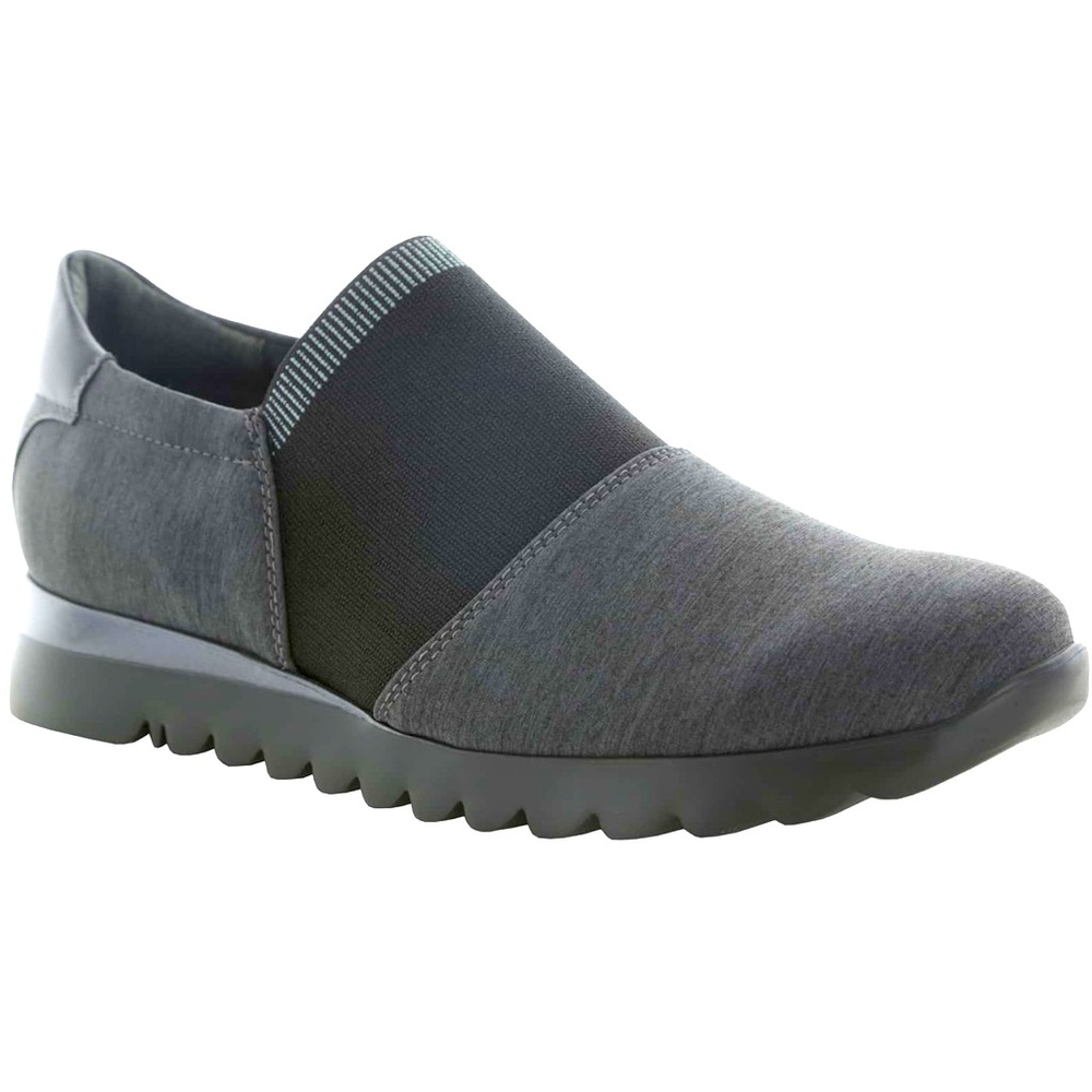 Brand new, in box, Munro water resistant slip on grey shoe. Size 7 Style M731777
